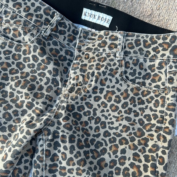 Knox Rose Cheetah/leopard pants - Picture 4 of 4